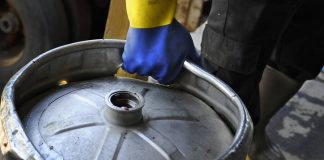 From a restaurant in the centre of Moscow, stole kegs of beer