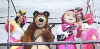 Characters of "Masha and the Bear" became the participants of the carnival in Brazil