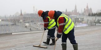 The bridge in "charge" will be cleared from snow