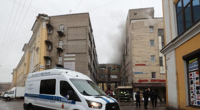 The fire at the business centre "Lenizdat" in St. Petersburg eliminated