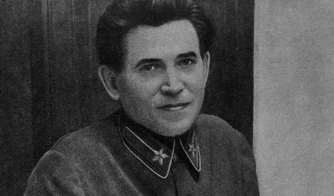 Nikolai Yezhov: what happened to the wife "bloody dwarf"