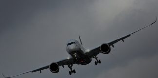 The plane with 161 persons on Board emergency landing at Sheremetyevo