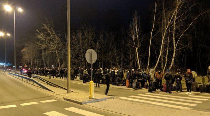 The Ukrainians stormed the border before its closure