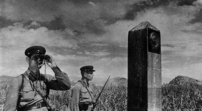 What time Hitler attacked the Soviet Union really