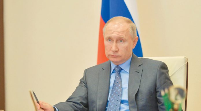 Putin got in touch with the government in a bad mood