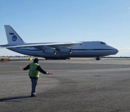 Russian plane with medical equipment arrived at the airport in new York