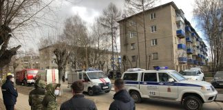 Vorobyov said that after the explosion, even with four people is not connected